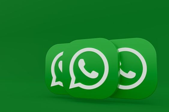 WhatsApp on two phones